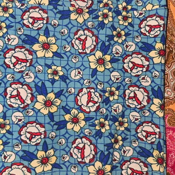 Lularoe TC Leggings - Picture 1 of 4